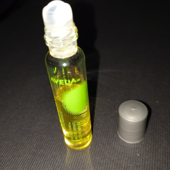 AVEDA Other - VERY RARE AVEDA Joshua Tree/ABSOLUTE Purefume Roller
